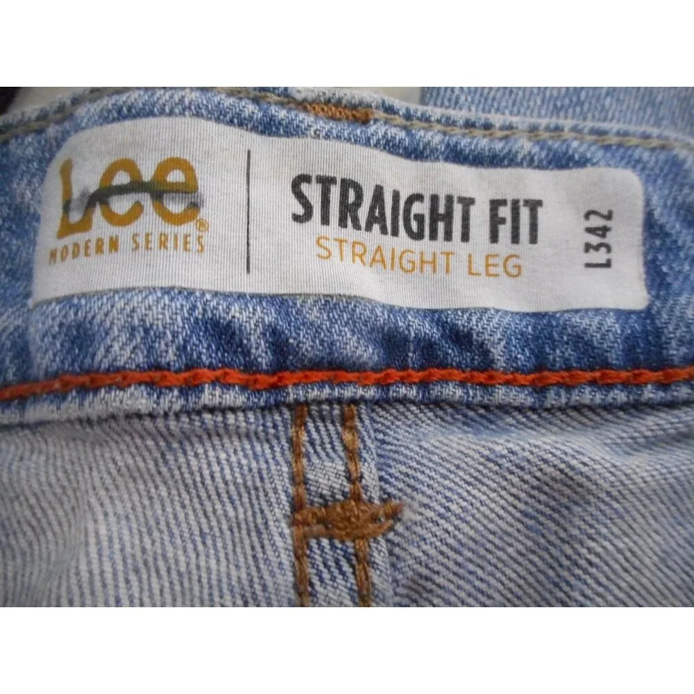 Lee Straight Leg Jeans Modern Series Size 36 x 32  Medium wash Pre-owned